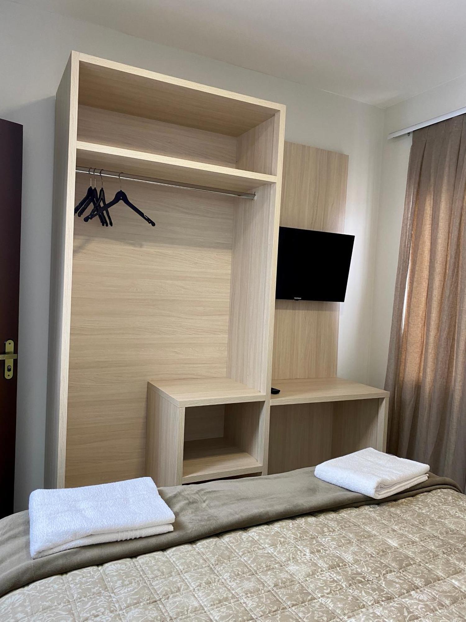 フォス・ド・イグアスEdificio Shalfaアパートメント 部屋 写真
